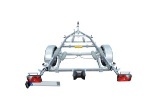 REG-1800EU båtar 5,1-6,8 meter & upp till 1430kg med v-skrov