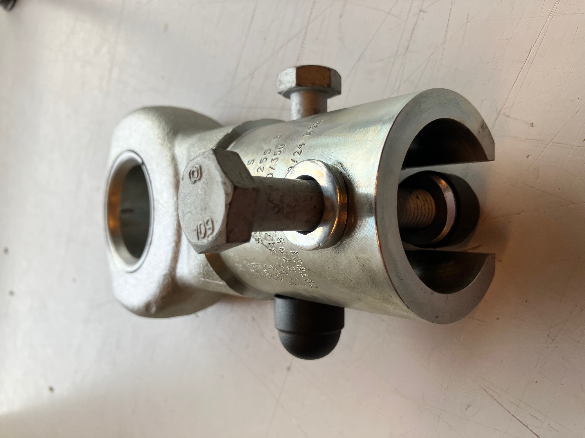 Dragögla 50mm, passar Ø50 rör M14-M14 korslagd - Bild 1