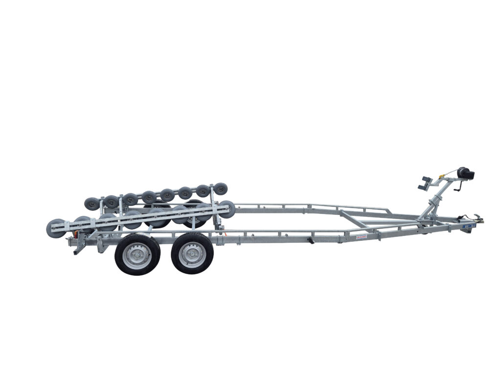 Båtvagn för motorbåtar med stegskrov 5,5-7,2m 2000kg