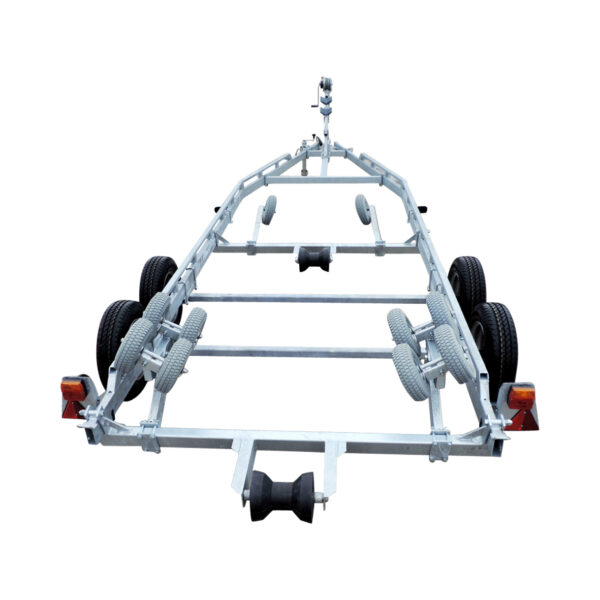 Båtvagn för motorbåtar med V-skrov  5,5-7,2m & 2000kg