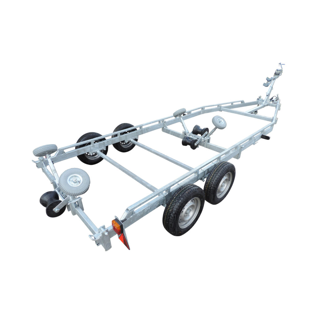 Båtvagn för motorbåtar med V-format skrov 5,5-7,2m & 2000kg