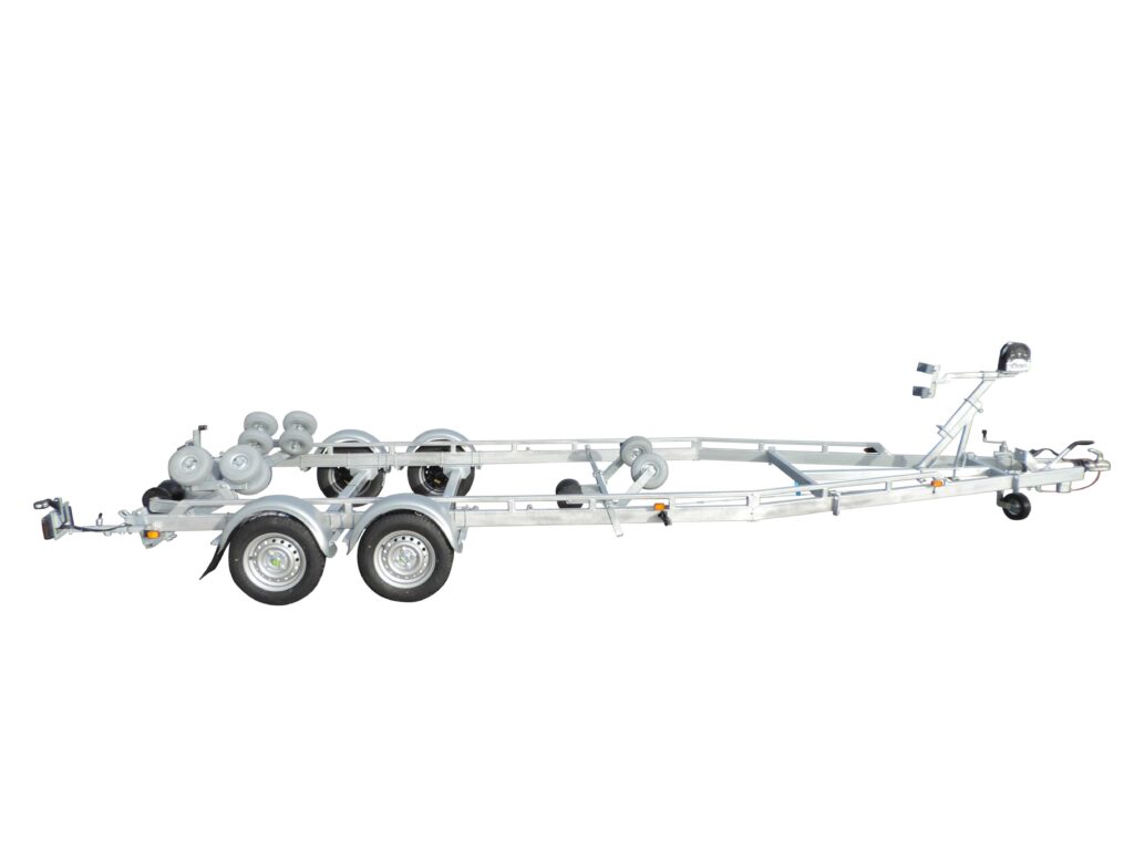 REG-2000FU för båtar 5,9-7,2m & 1470kg