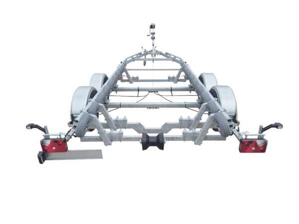 REG-3000FS för båtar 5,9-7,6m & 2320kg