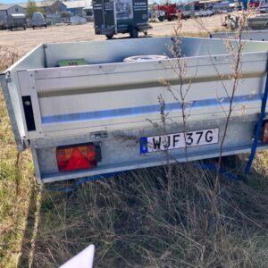 Begagnat 2-axlat flaksläp WJF37G , V-hjul - Bild 2