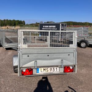 Begagnad obromsad flakvagn med grindar 2018 LMS931 - Bild 2