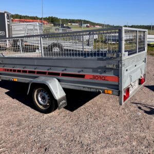 Begagnad obromsad flakvagn med grindar 2018 LMS931 - Bild 3